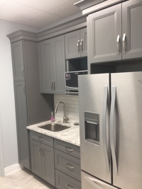 Commercial Redfin Kitchenette
